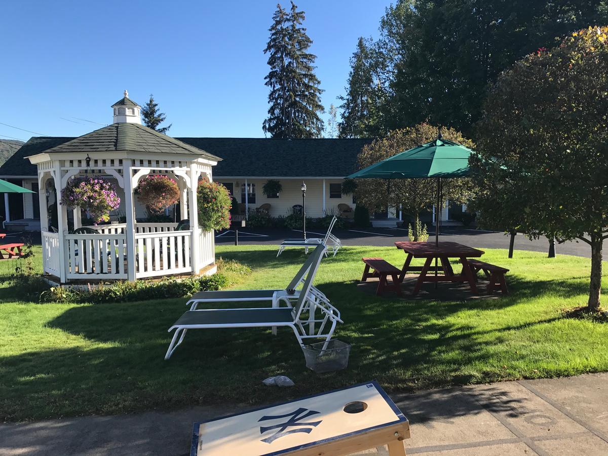 The Heritage Of Lake George Exterior photo